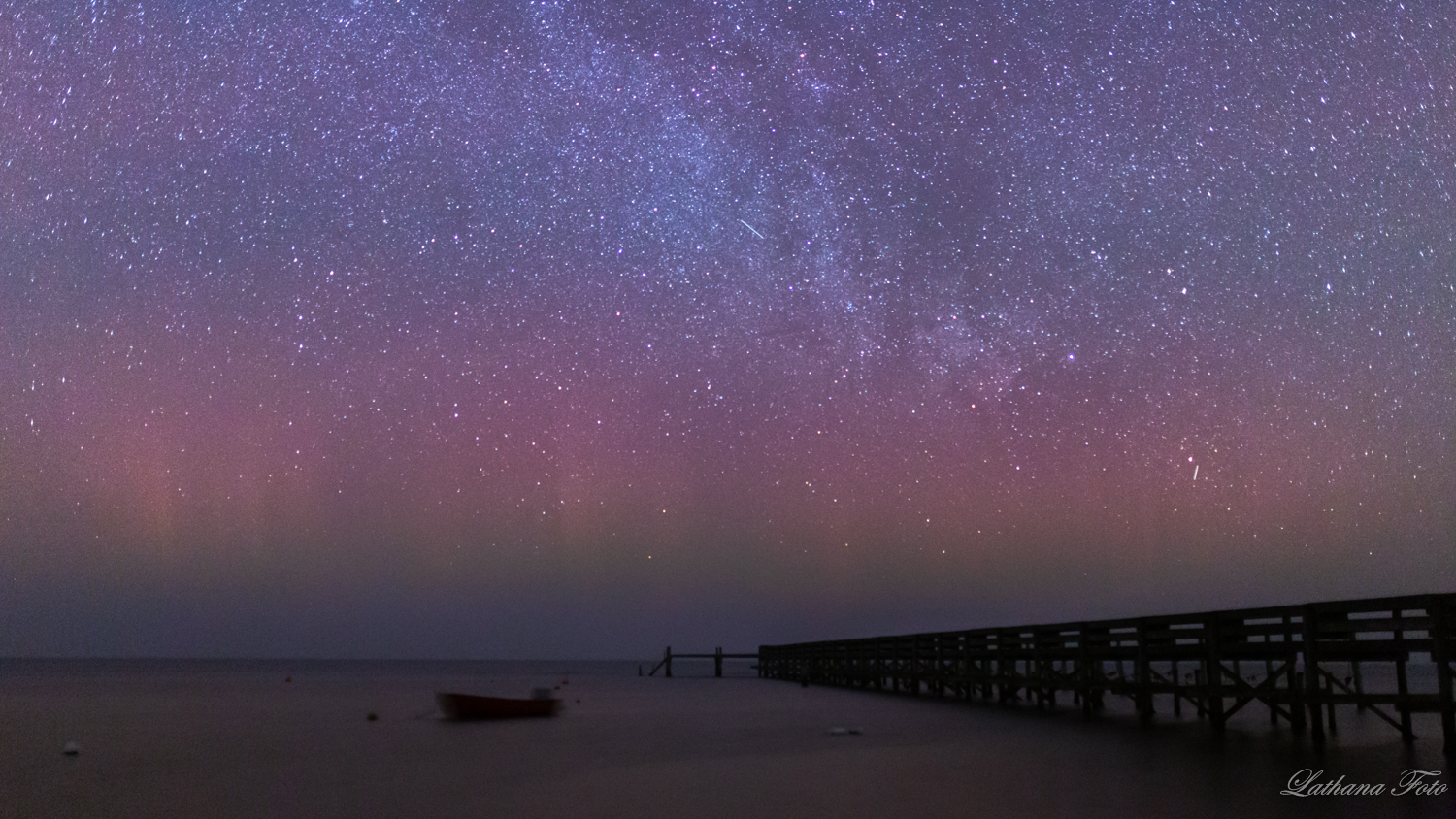 270219 Nordlys og stjerner på Ordrup Strand